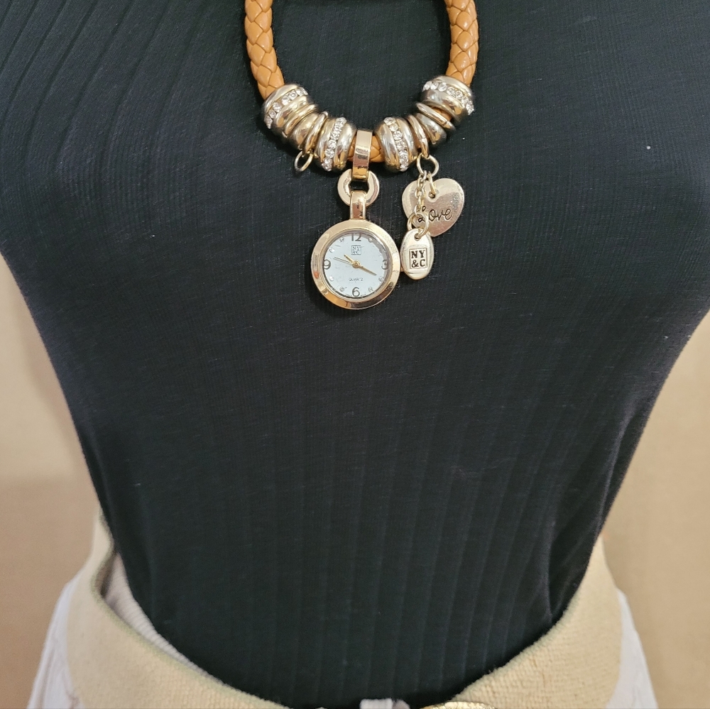 Charm watch - Picture 8 of 9